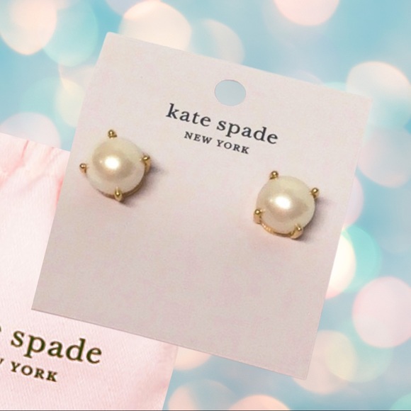 NWT 🆕 Kate Spade ♠️ Pearl Gumdrop Stud Earrings